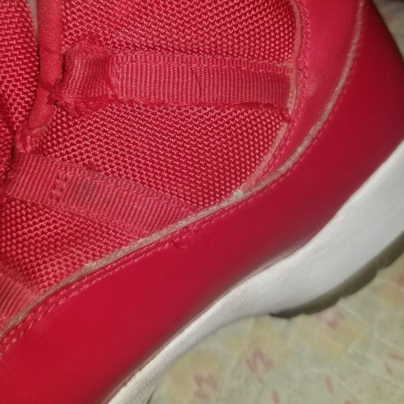 Air Jordan 11 Basketball Shoe Gym Red,Black,white Size 10 - Picture 6 of 11